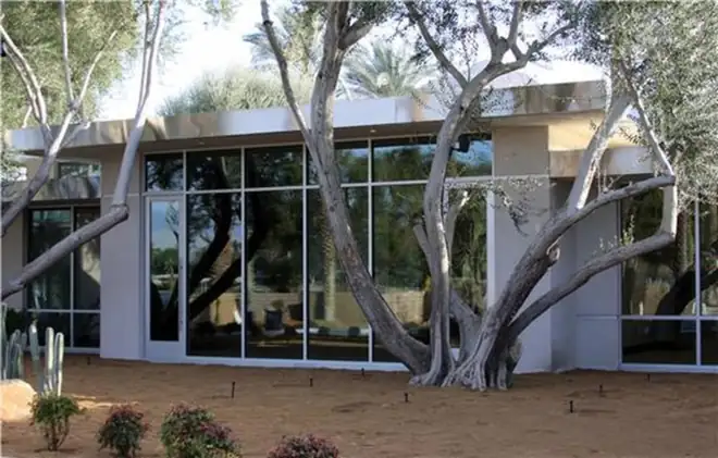 Commercial storefront glazing project